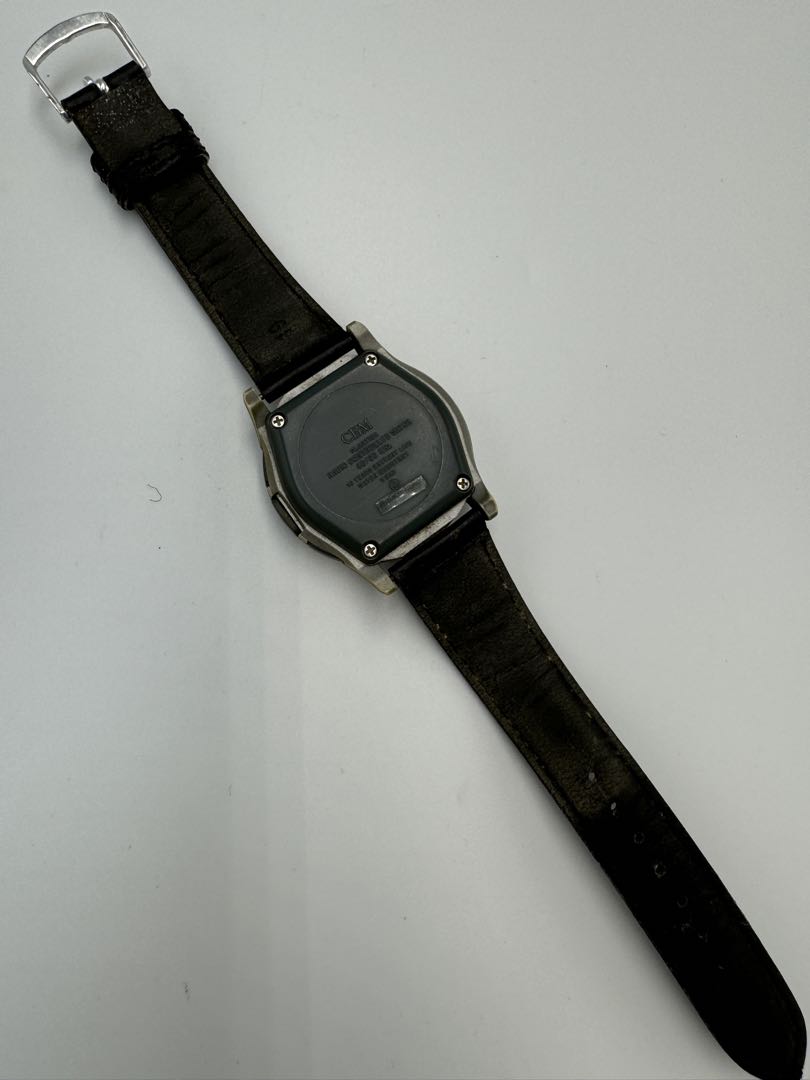 Citizen Q&q 10-YEAR Analog Quartz Men