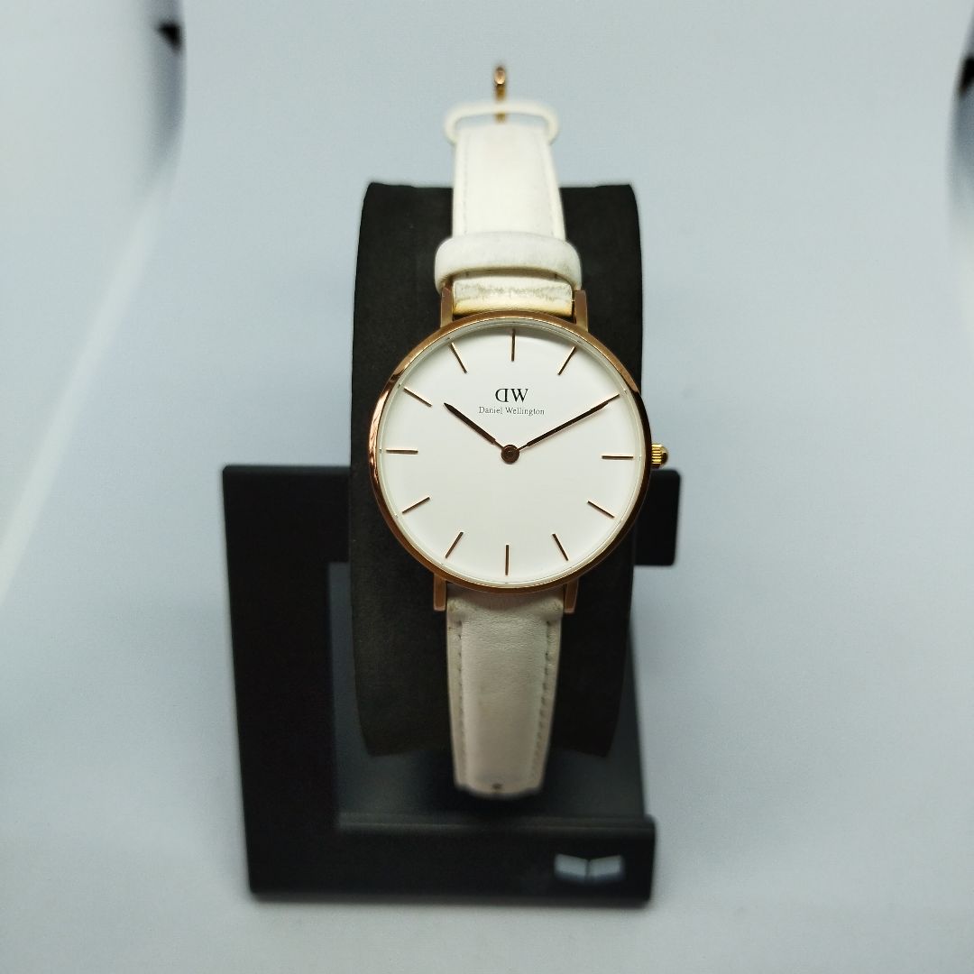 Daniel Wellington Analog Quartz Women