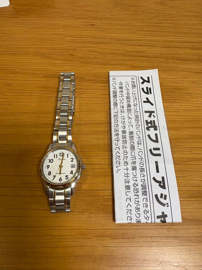 Citizen D011-404 Analog Mechanical (Manual) Women