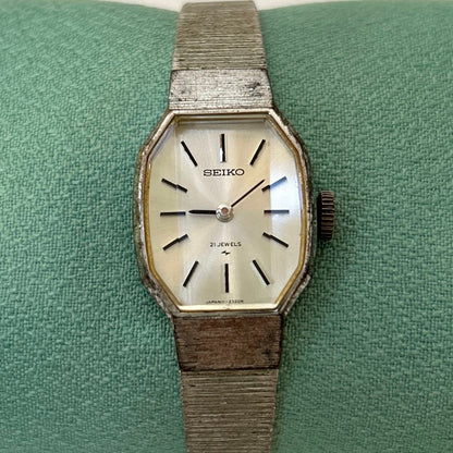 Seiko 11-3770 Analog Mechanical (Manual) Women