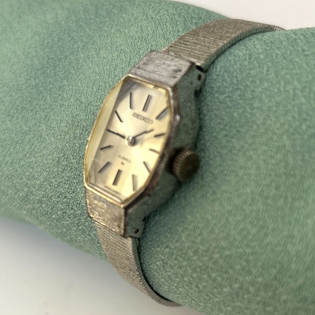 Seiko 11-3770 Analog Mechanical (Manual) Women