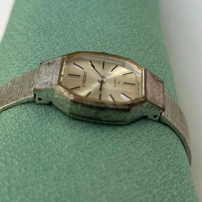 Seiko 11-3770 Analog Mechanical (Manual) Women