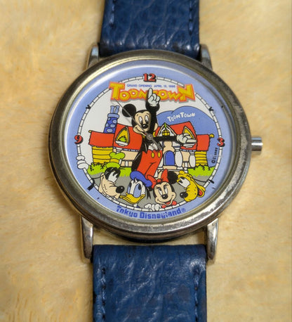 Tokyo Disney Resort Analog Quartz Women