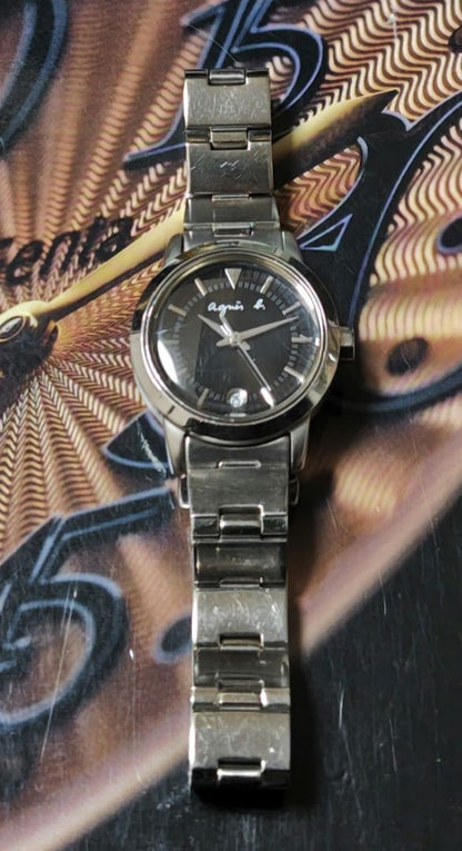 Agnes B. Analog Quartz Women