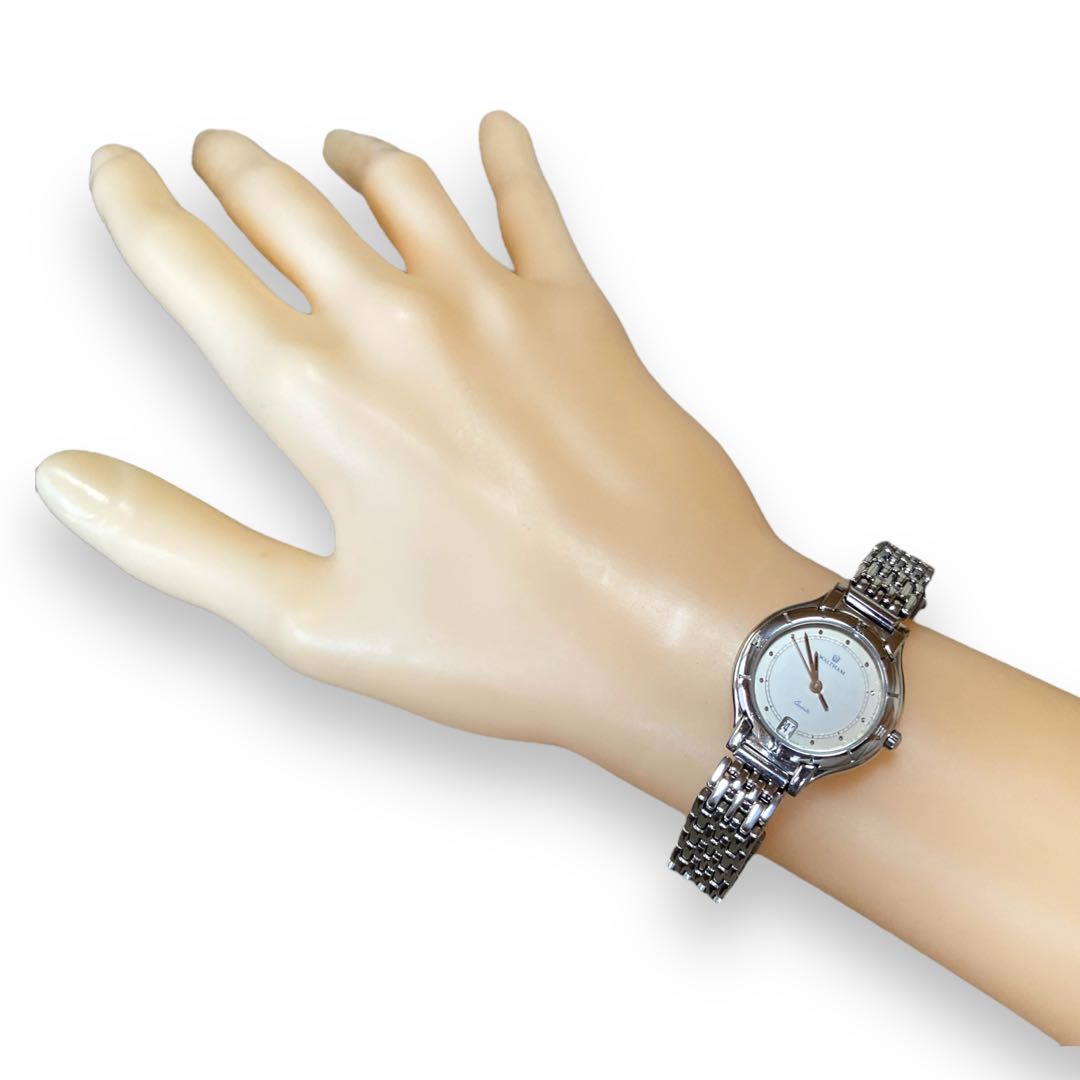 Waltham Analog Quartz Women Women Watch Silver Round 3-Hand Date Excellent Condition