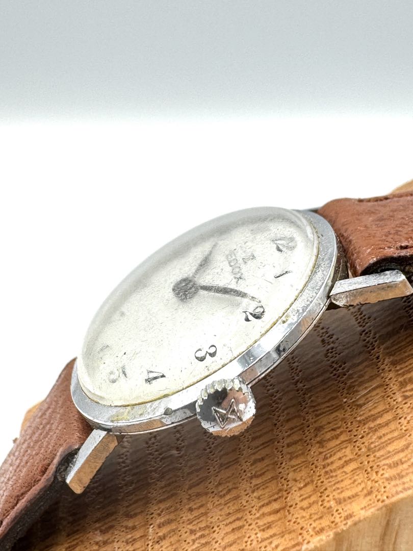 Edox Analog Mechanical (Manual) Women Manual Winding Watch For Parts