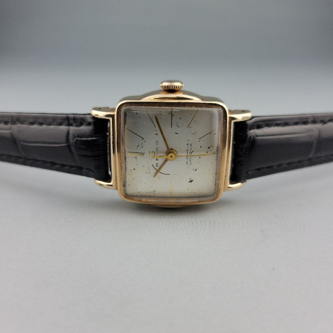 Seiko Analog Mechanical (Manual) Women