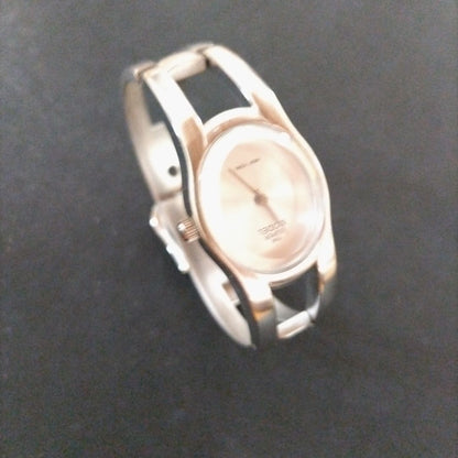 The Super Model New York Analog Quartz Women