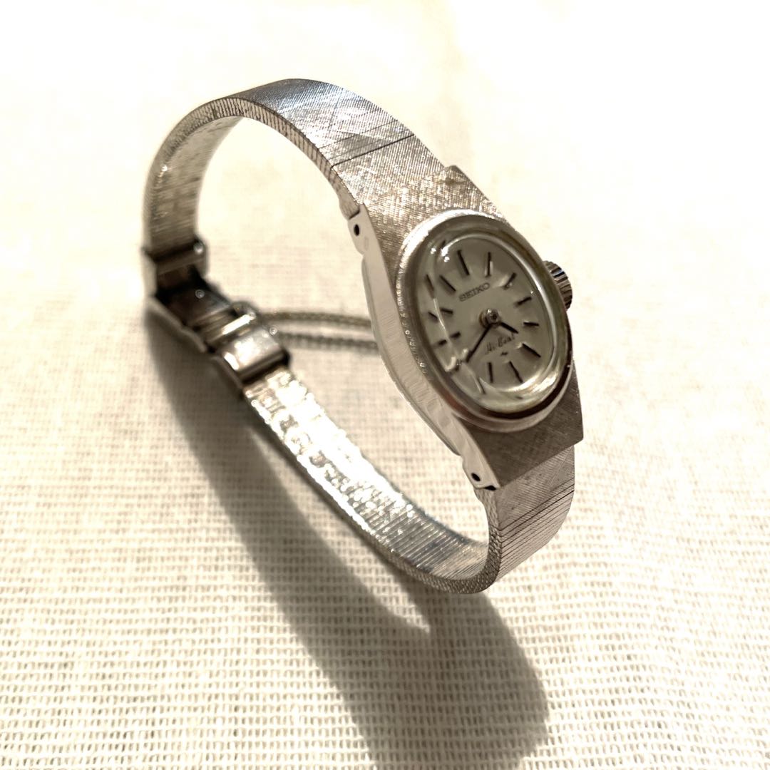 Seiko Analog Mechanical (Manual) Women
