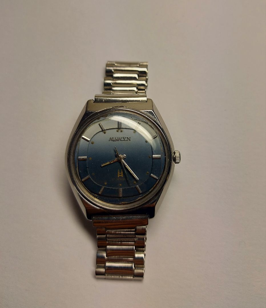 Allwyn Analog Mechanical (Manual) Men