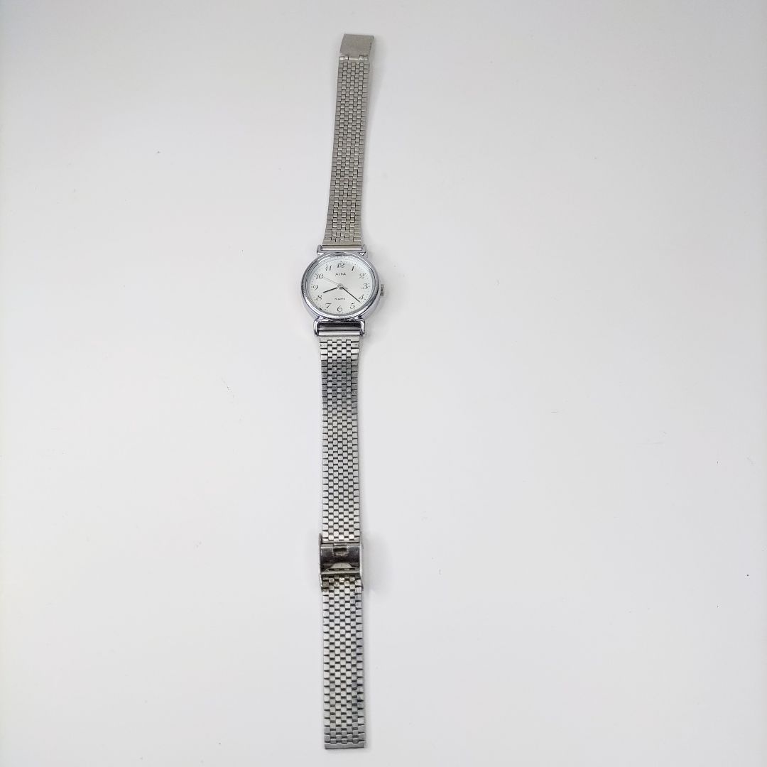 Seiko Alba V811-0541 Analog Quartz Women Battery Replaced Analog Watch