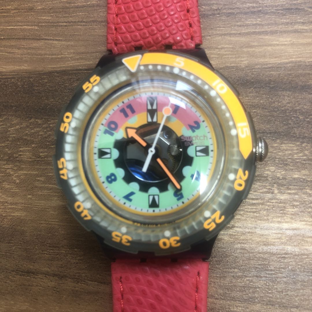 Swatch SCUBA200 Analog Quartz Women