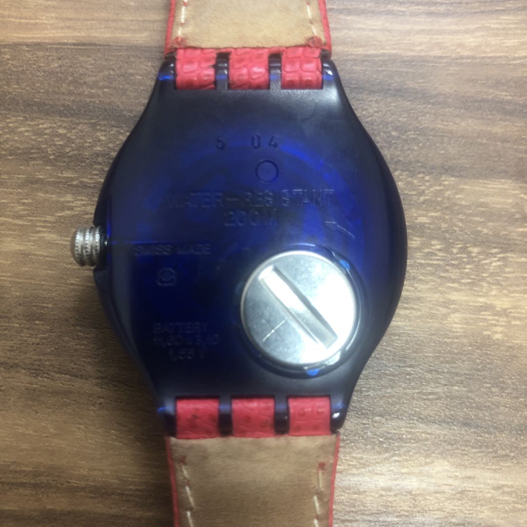 Swatch SCUBA200 Analog Quartz Women