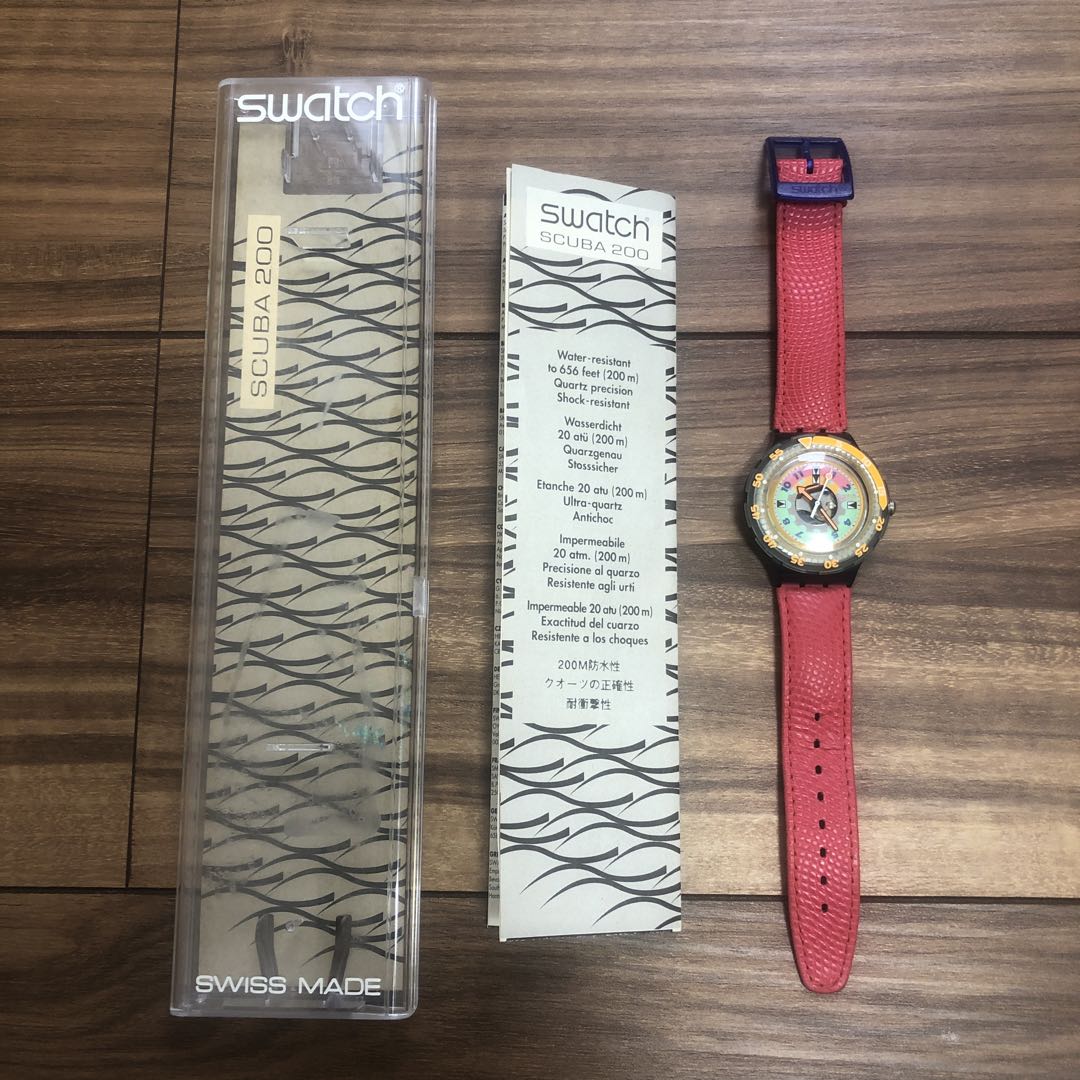 Swatch SCUBA200 Analog Quartz Women