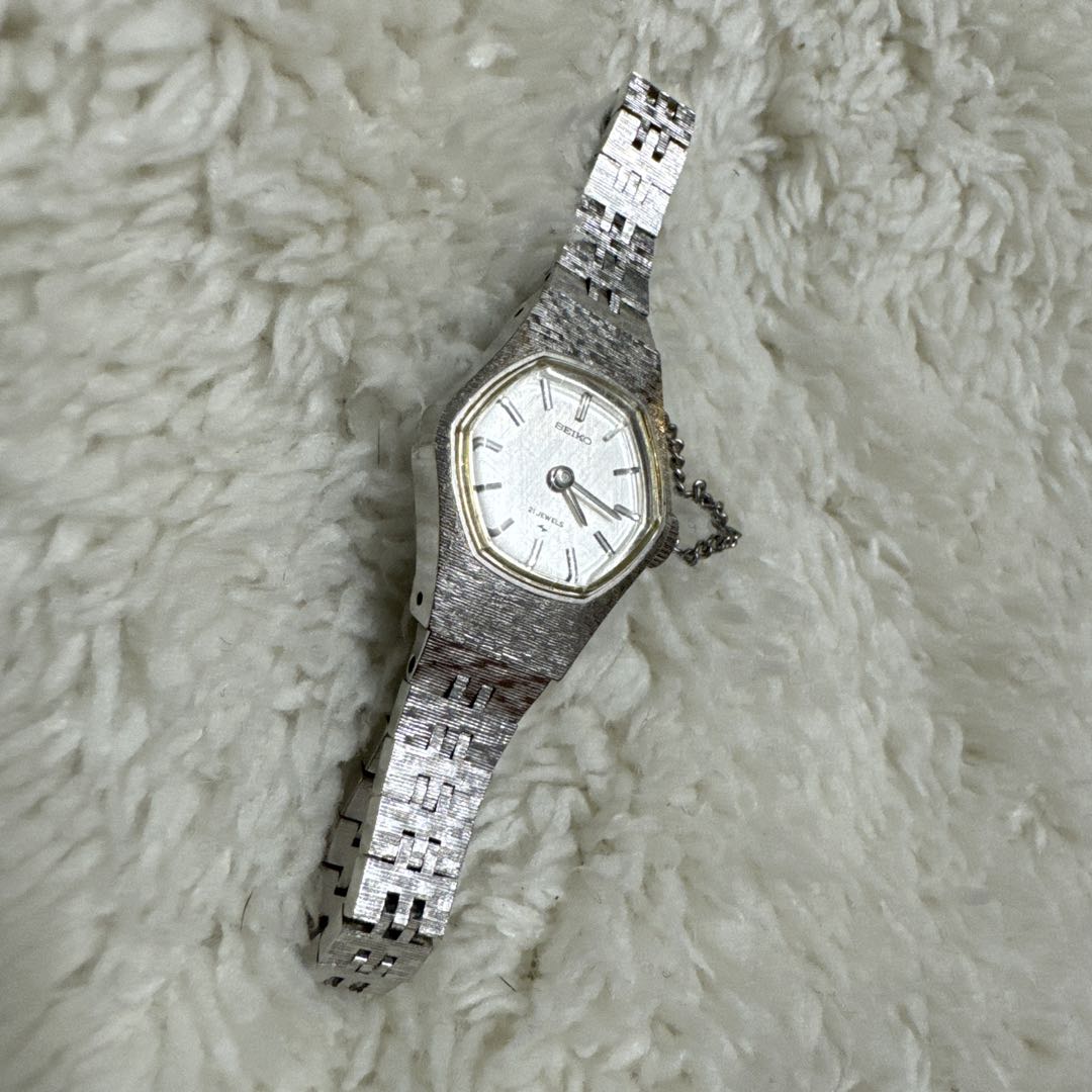 Seiko Analog Mechanical (Manual) Women