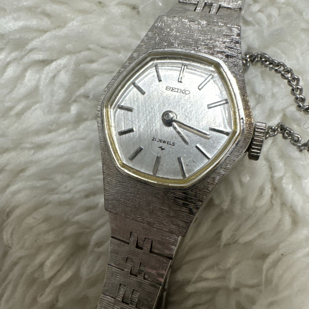 Seiko Analog Mechanical (Manual) Women