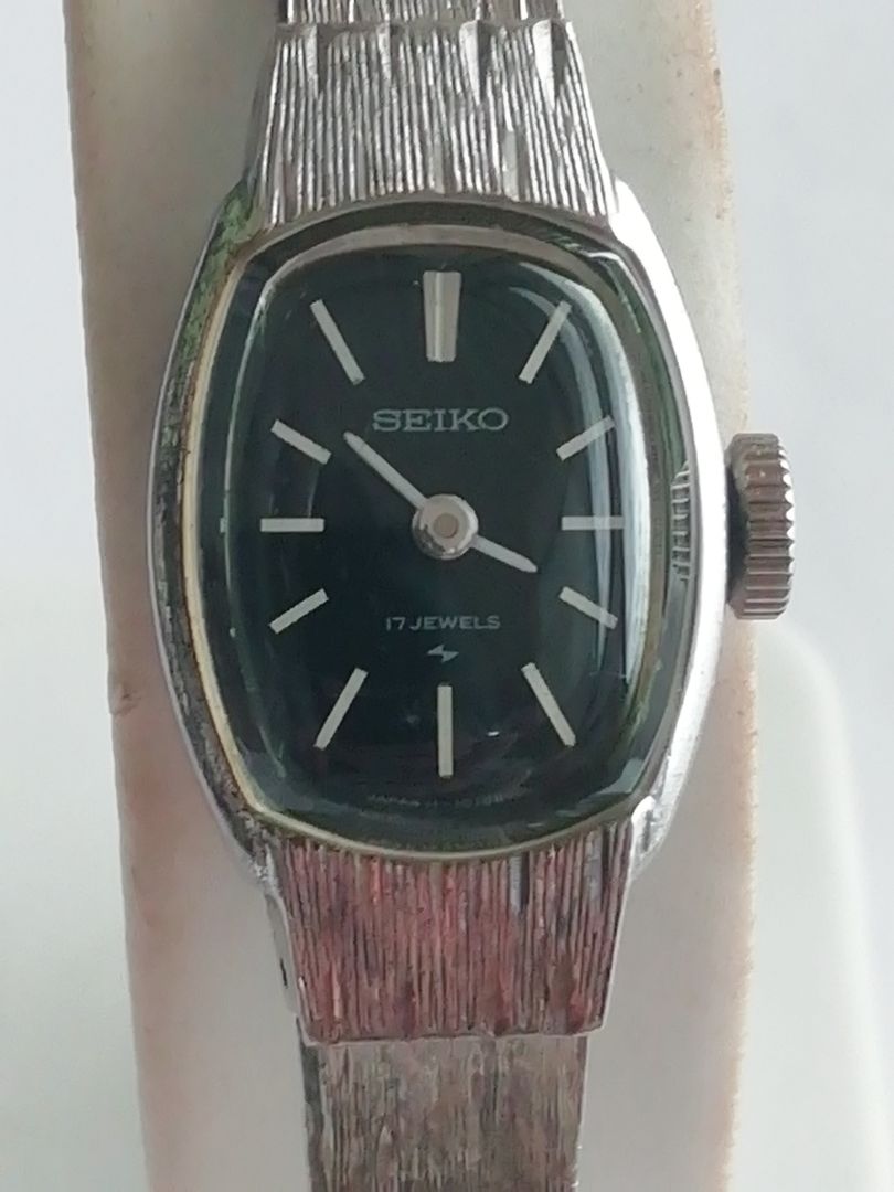 Seiko Analog Mechanical (Manual) Women Watch Solar 17Jewels Manual Winding Working Item