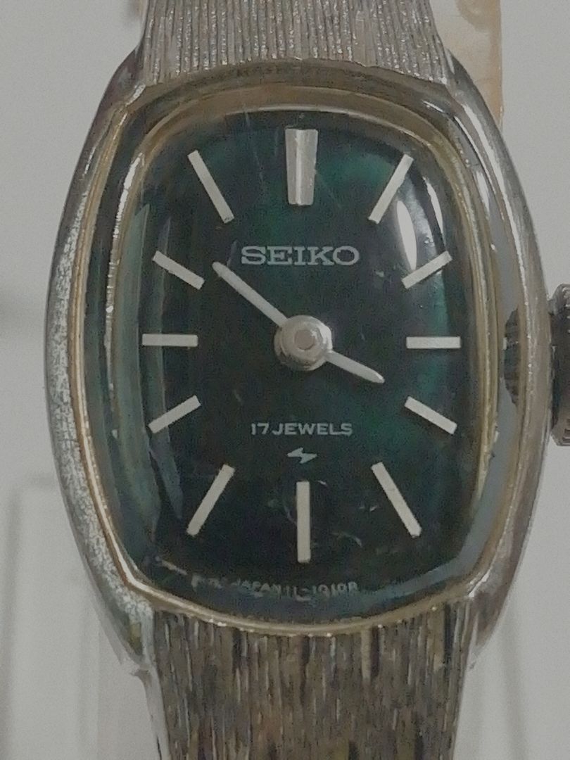 Seiko Analog Mechanical (Manual) Women Watch Solar 17Jewels Manual Winding Working Item