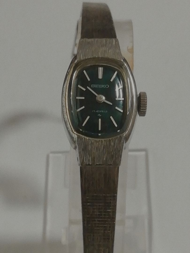Seiko Analog Mechanical (Manual) Women Watch Solar 17Jewels Manual Winding Working Item