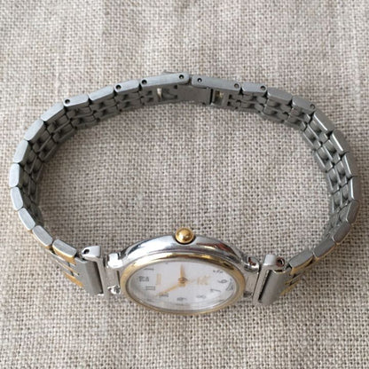 BURBERRY 2930-294386 Analog Quartz Women