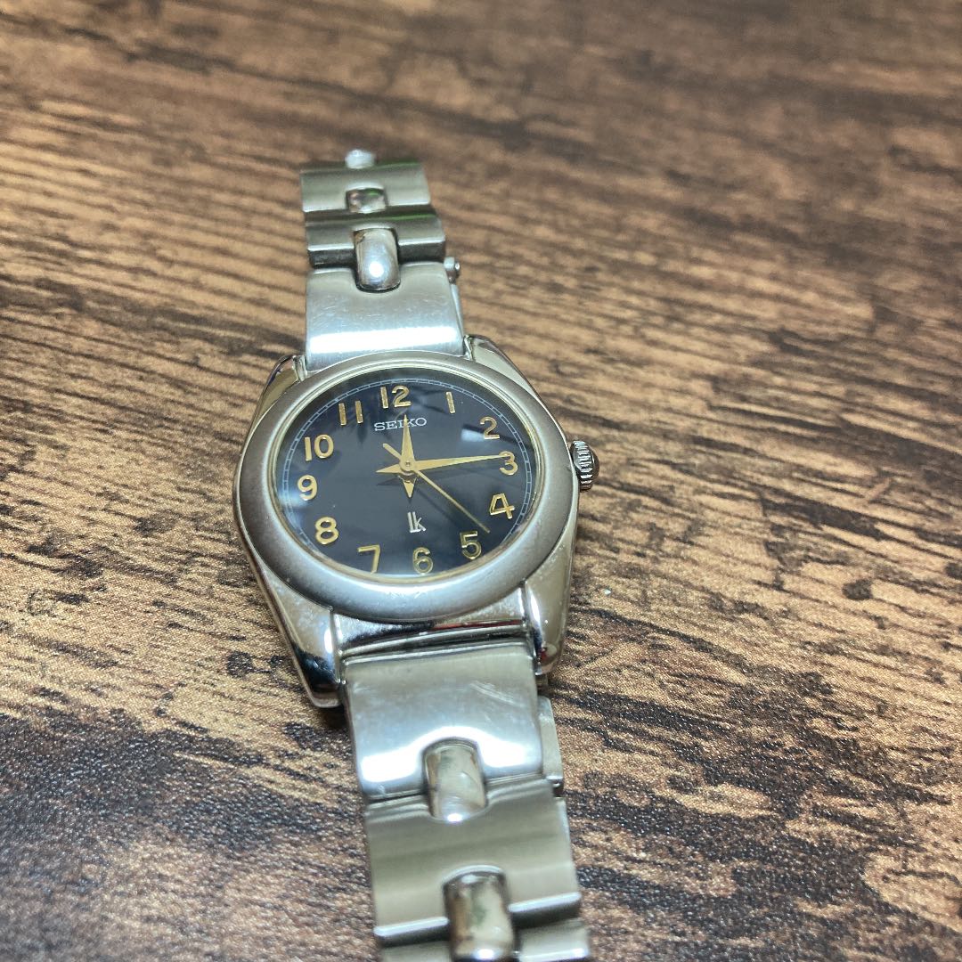 Seiko lk/lukia 4N21-0930 Analog Quartz Women