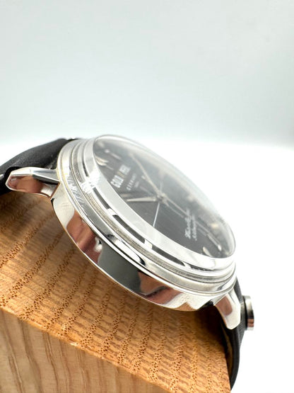 Gold Pfeil Analog Quartz Men Watch