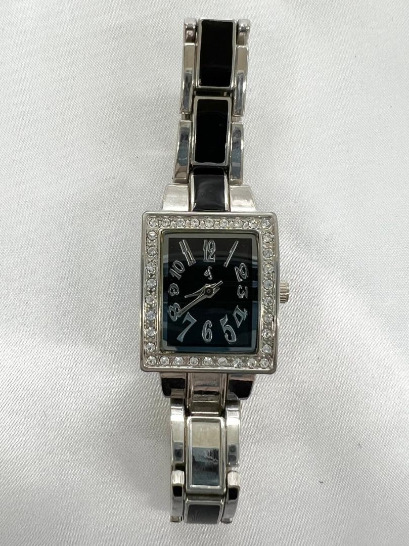 ES Analog Quartz Women