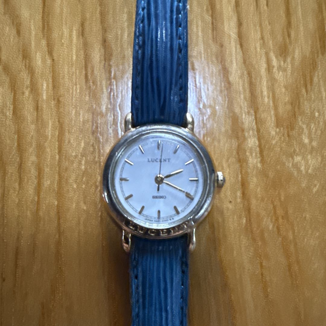 Seiko Lucent 4N21-036A Analog Quartz Women