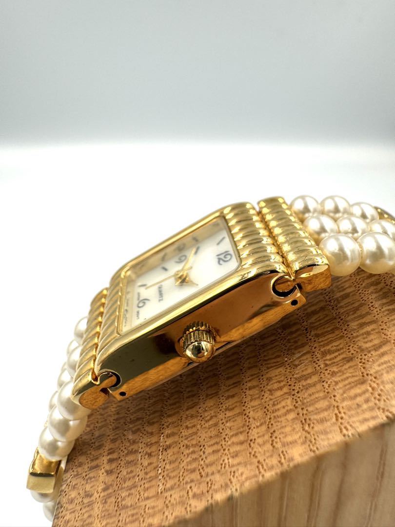 Avon Analog Quartz Women Watch