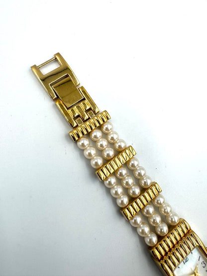 Avon Analog Quartz Women Watch