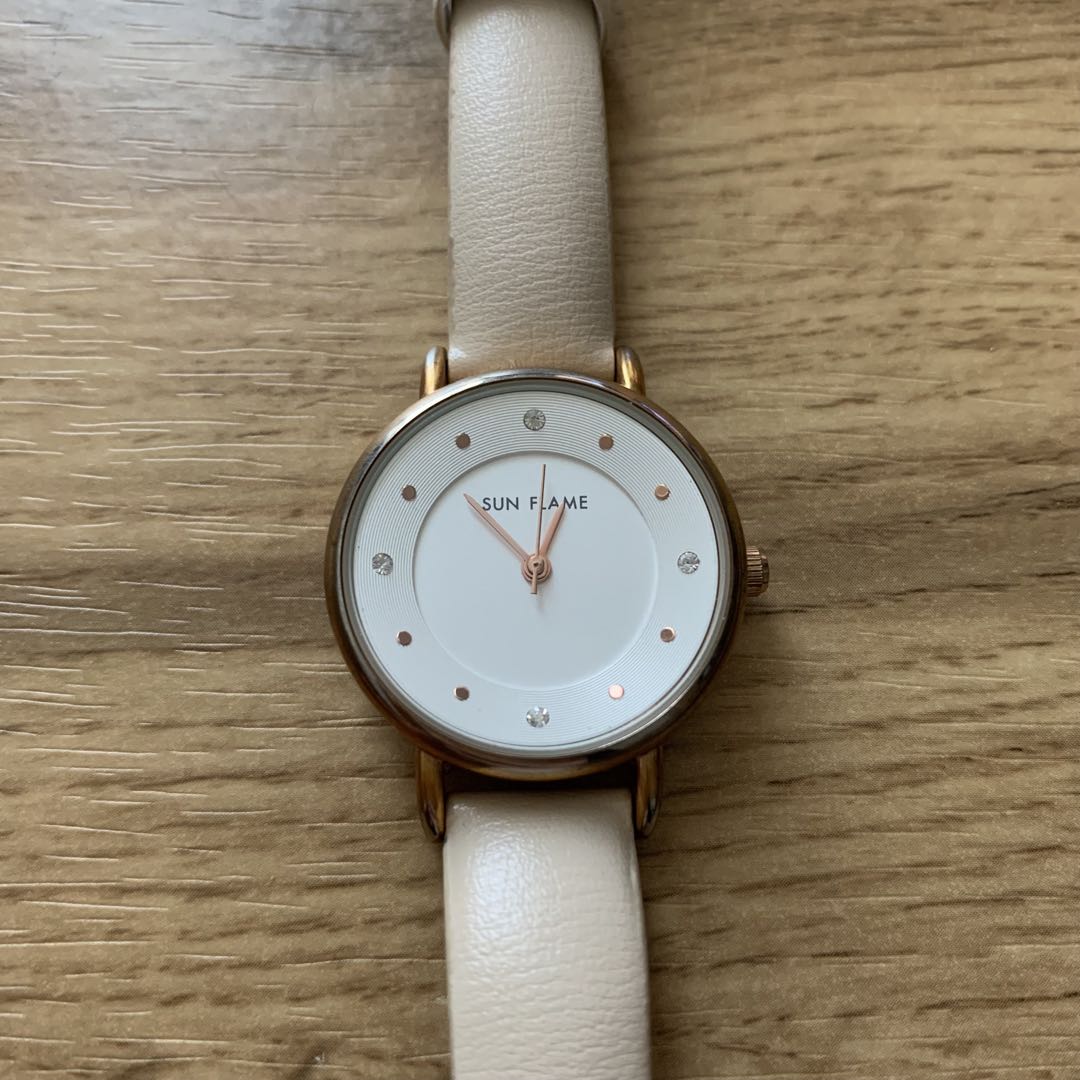 Sun Flame Analog Quartz Women