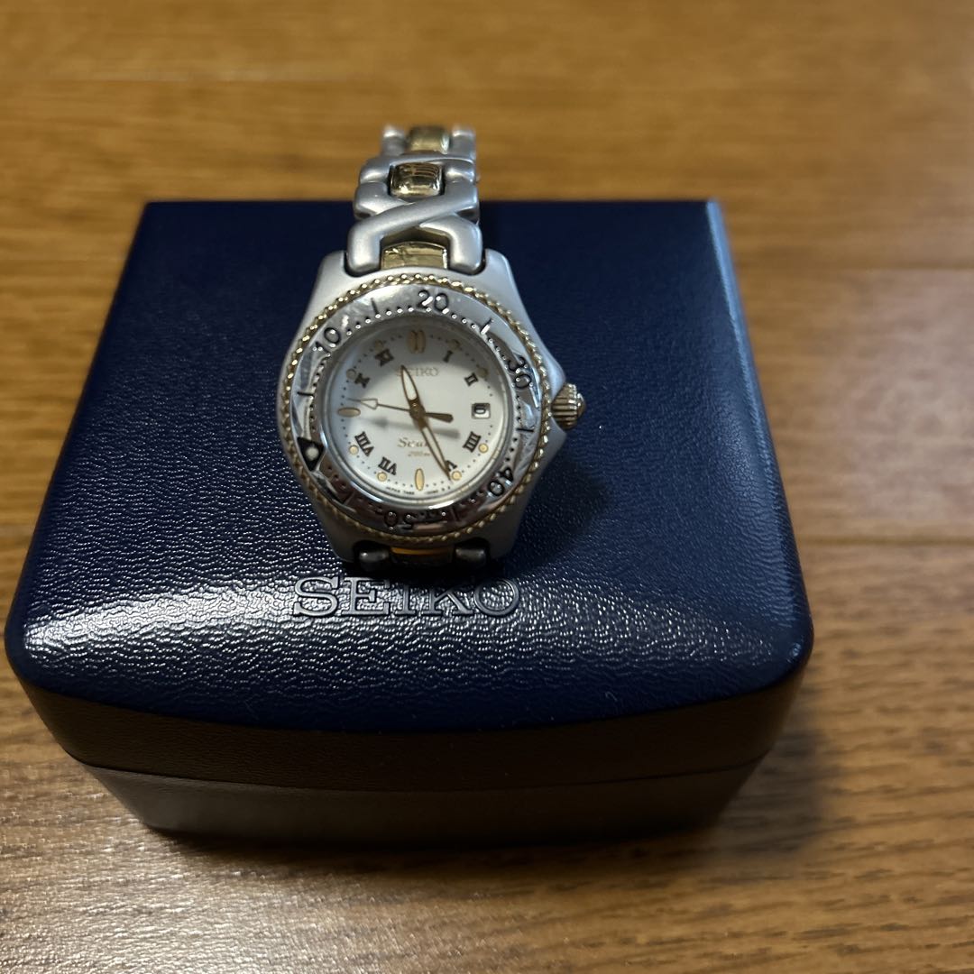 Seiko Analog Quartz Women