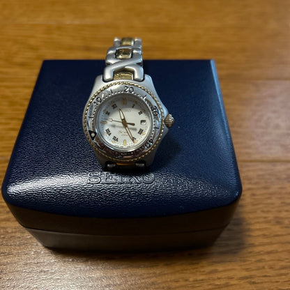 Seiko Analog Quartz Women