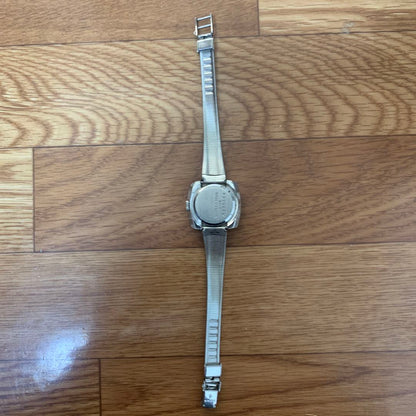 Analog Quartz Women