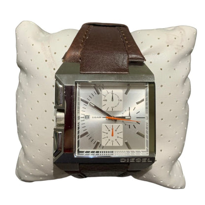 Diesel DZ-4174 Analog Quartz Men Men'S Wristwatch , Silver Dial, Brown Leather Strap, Boxed