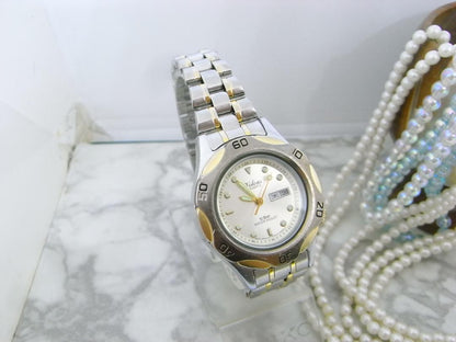 VOLCAS DIVER'S Analog Quartz Women Women 10 Bar Watch Women'S Unused Battery