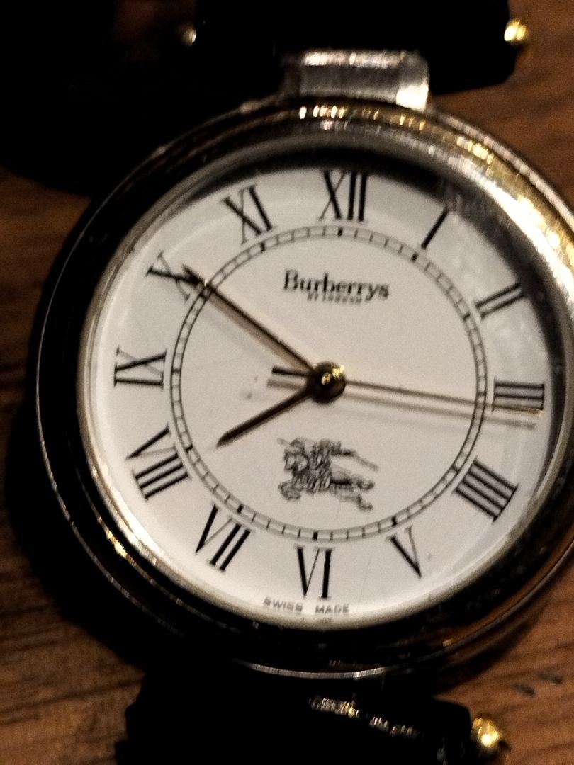 BURBERRY Analog Quartz Women