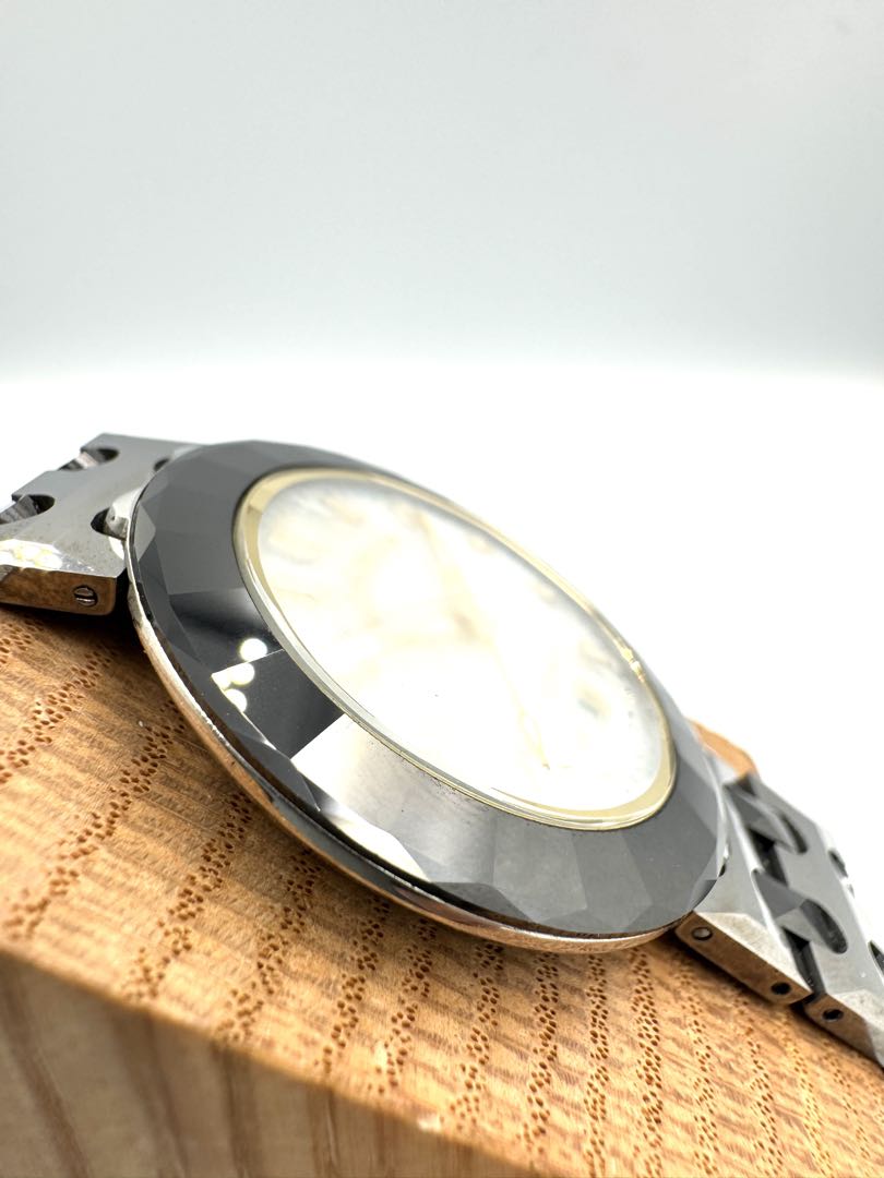 Royal Armany Analog Quartz Women Watch