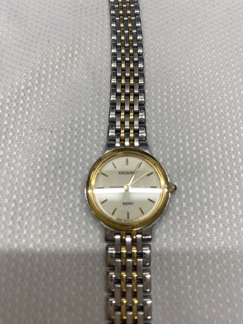 Citizen Exceed Analog Quartz Women