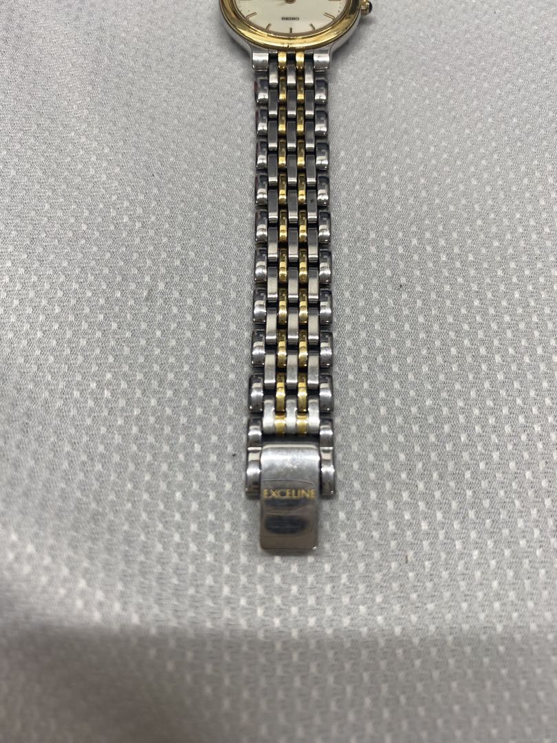 Citizen Exceed Analog Quartz Women