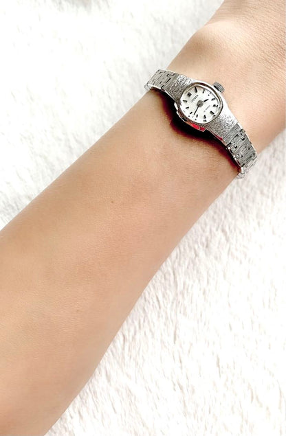 Citizen Analog Mechanical (Manual) Women