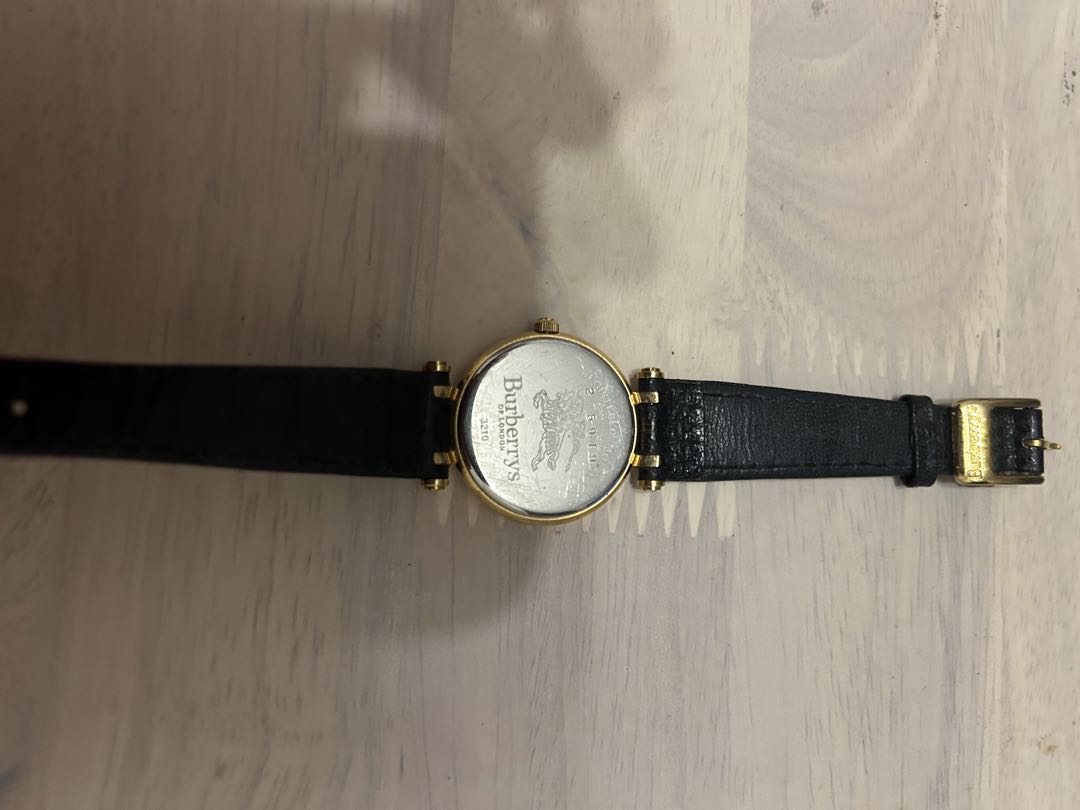 BURBERRY Analog Quartz Women