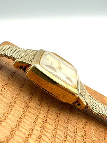 Agete Analog Quartz Women 18Kgp Silver Watch