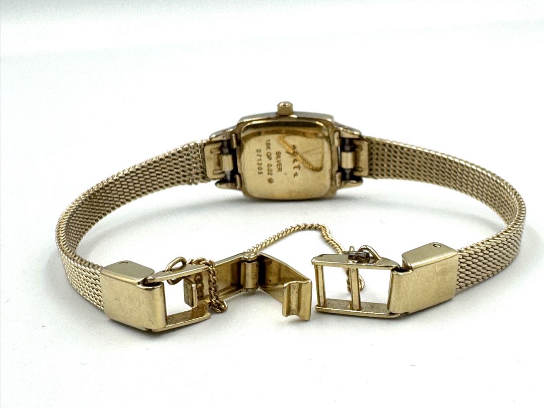 Agete Analog Quartz Women 18Kgp Silver Watch
