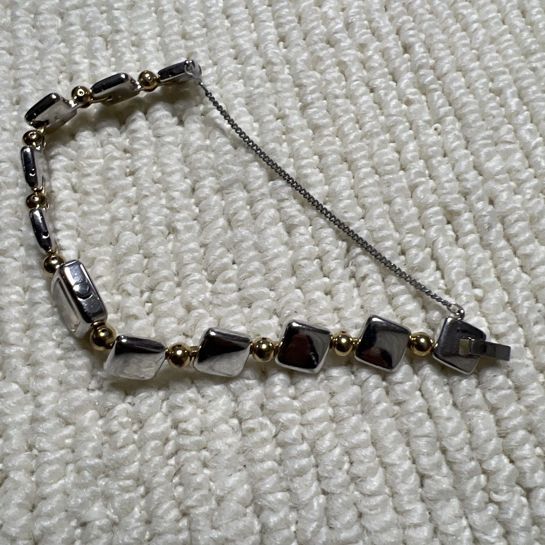 Seiko IE20-5A00 Analog Quartz Women