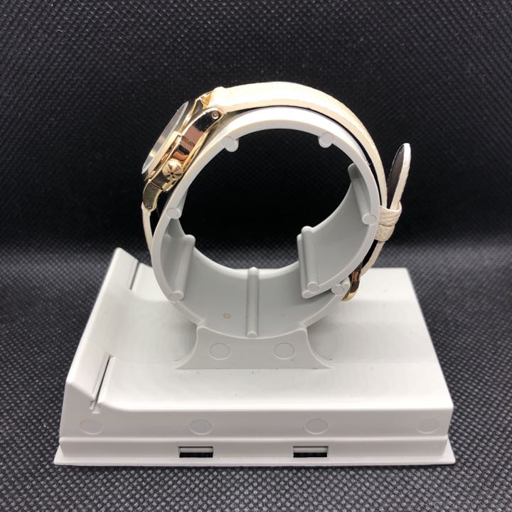 Lcrea Analog Quartz Women エルクレア 即決 ルクレア Watch