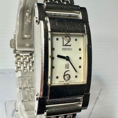 Seiko 1F20-0AM0 Analog Quartz Women