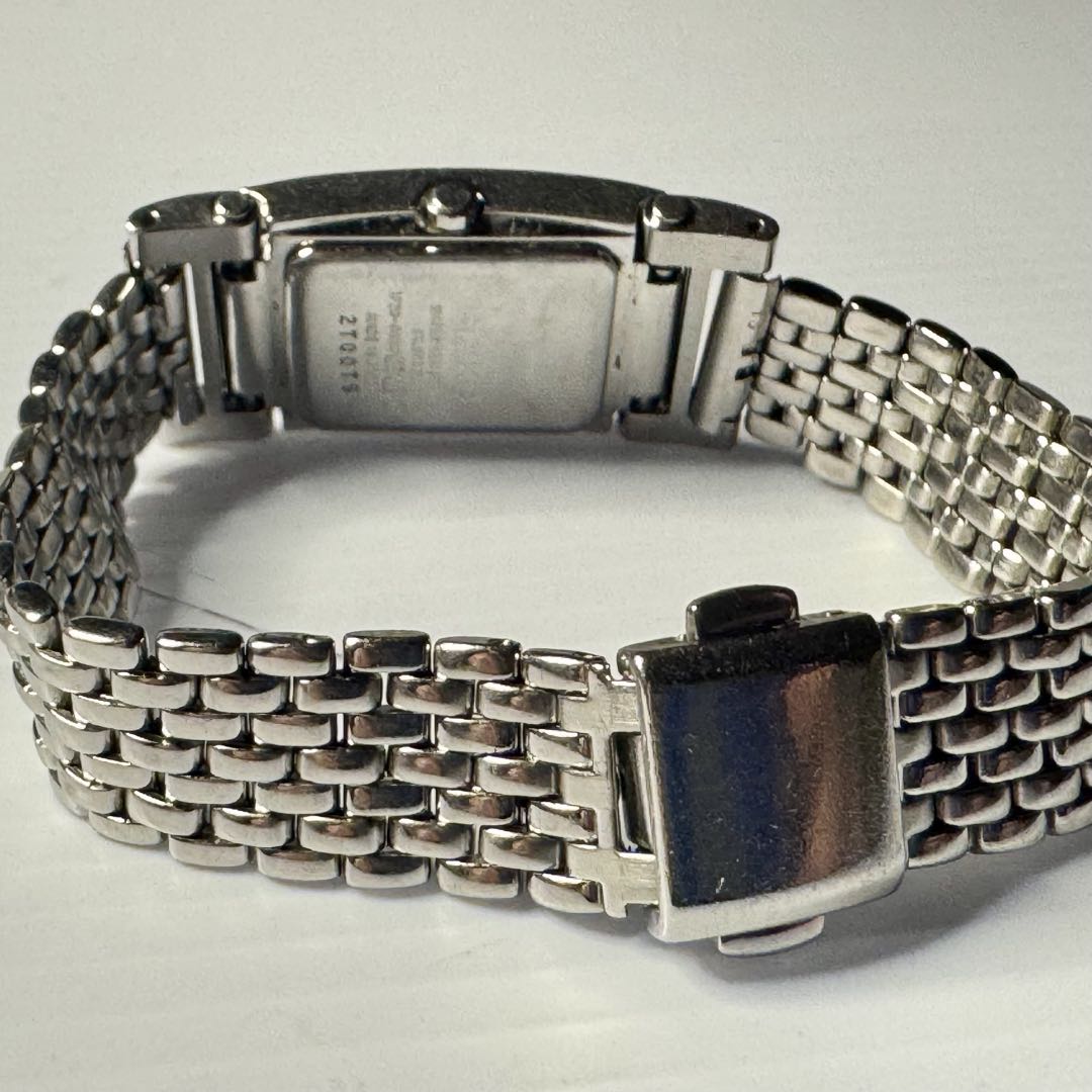 Seiko 1F20-0AM0 Analog Quartz Women