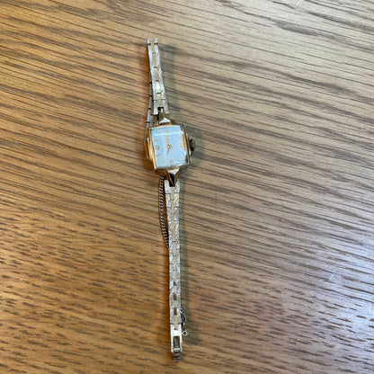 Citizen Analog Quartz Women
