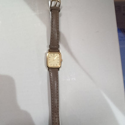 Seiko 1F21-5A70 Analog Quartz Women